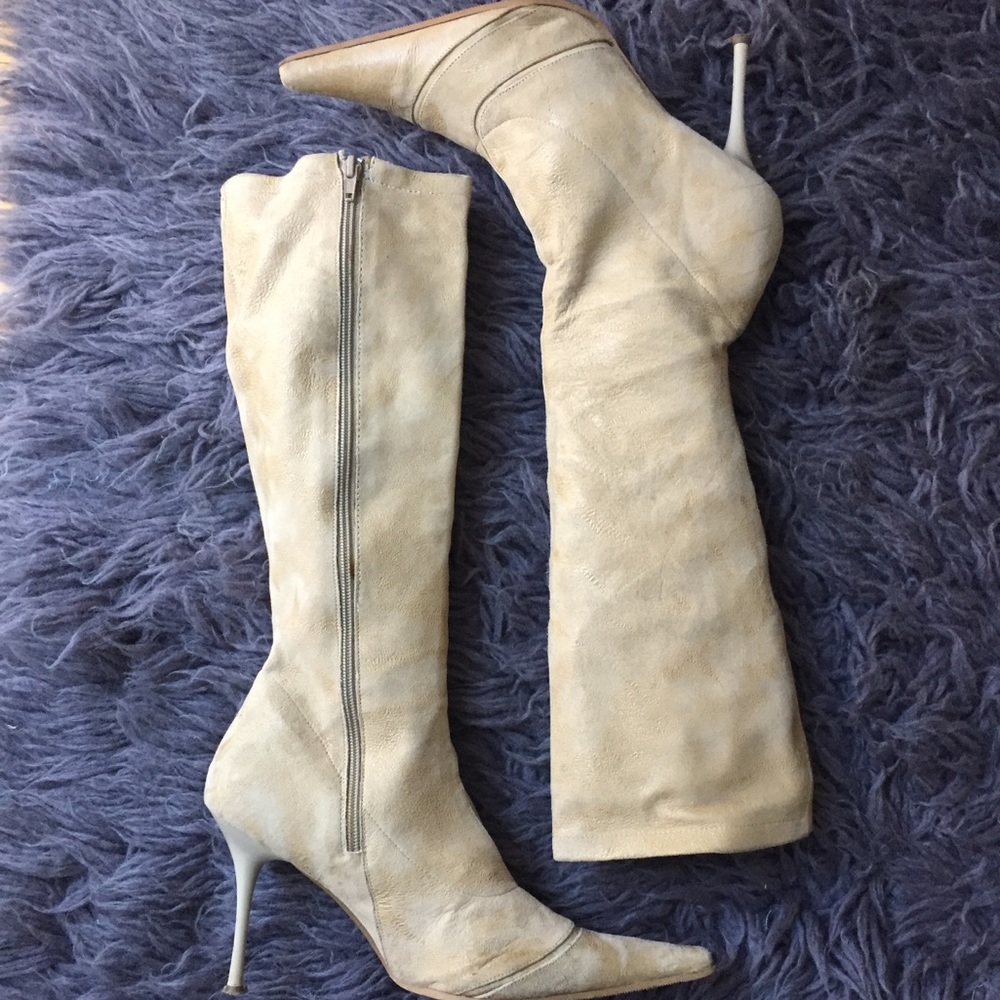 Soft Italian leather pointy toe high-heel boots, 9